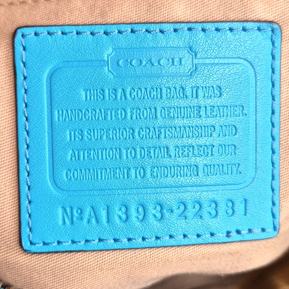 Coach Vintage Legacy Courtenay Blue Hobo Crossbody Handbag - Picture 10 of 17